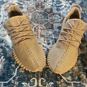 Stylish Yeezy Boost 350 In Tan. 6 1/2 US Men’s and 7 1/2 US Women’s